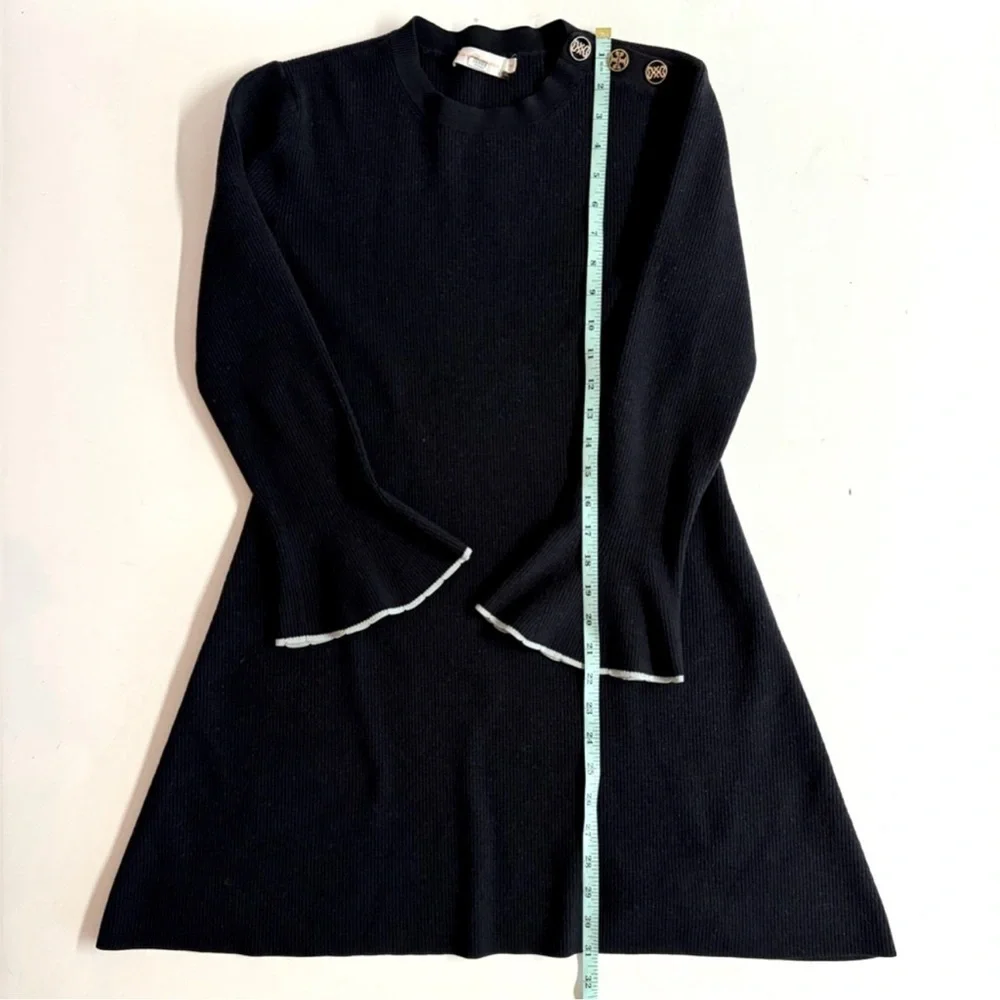 Tory Burch-84% Merino wool bell sleeves sweater dress in navy blue. Size M